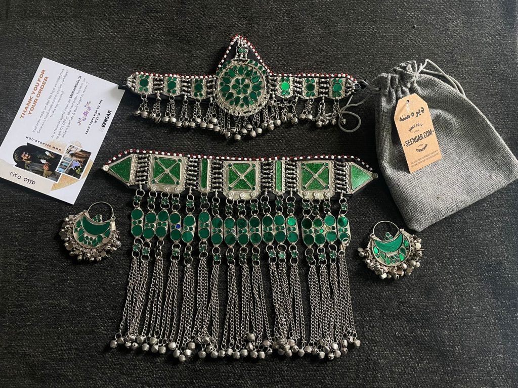 Seengar Seengar.com - Online Afghan Kuchi Dresses, Clothes & Jewelry